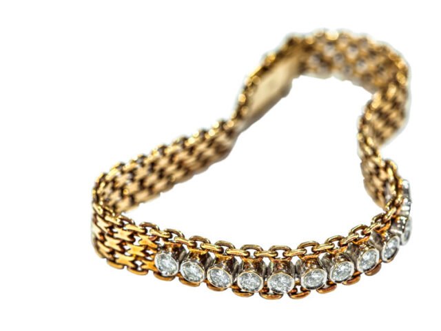 Pourquoi les micro-diamants révolutionnent la mode accessible ?